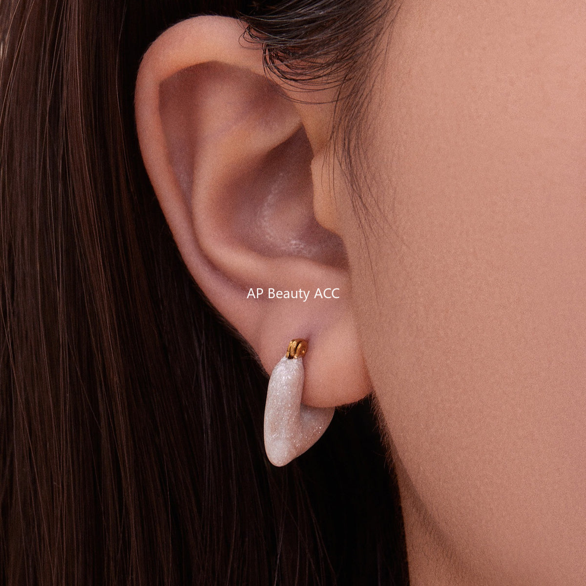 B廠-ins跨境熱銷款不對稱滴油愛心耳環輕奢高質感耳扣鍍18k真金「F924」25.11-2