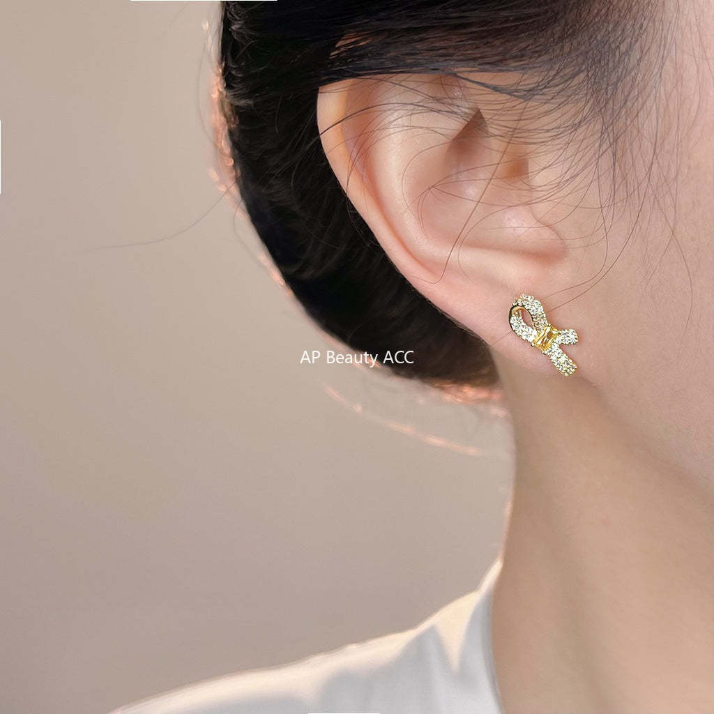 A廠-微鑲鋯石925銀針鍍14K簡約個性時尚通勤高級感蝴蝶結耳釘「7185」25.12-1