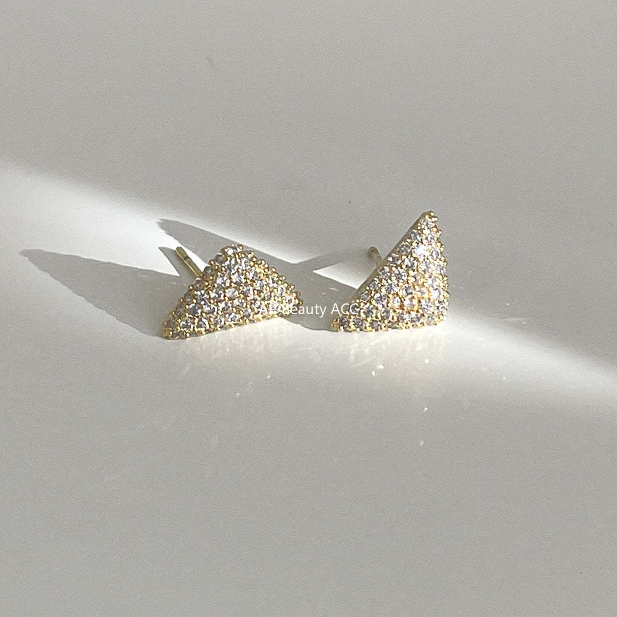 C廠-立體滿鋯石三角形氣質絕美耳釘女輕奢高級感精緻耳環時尚優雅耳飾「EH-4321」25.12-3