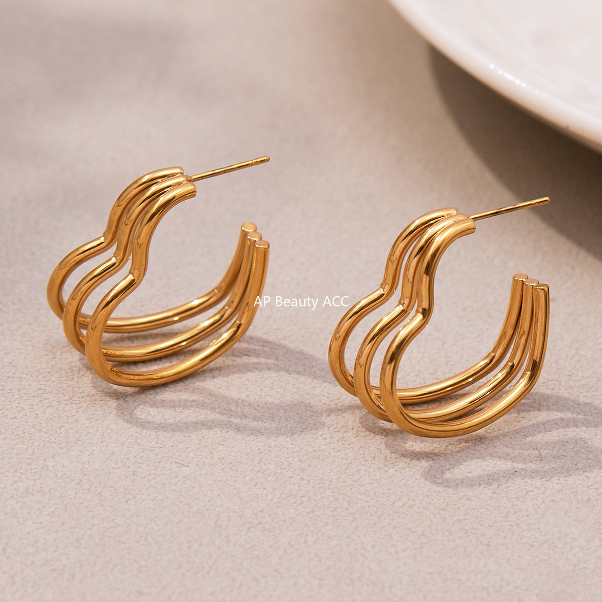 B廠-ins風小眾設計三層愛心形耳環不鏽鋼18k鍍金耳釘不掉色耳飾「F753」25.11-1